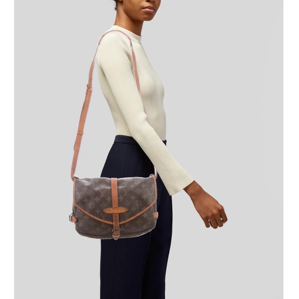 Louis Vuitton monogram saumur 30
